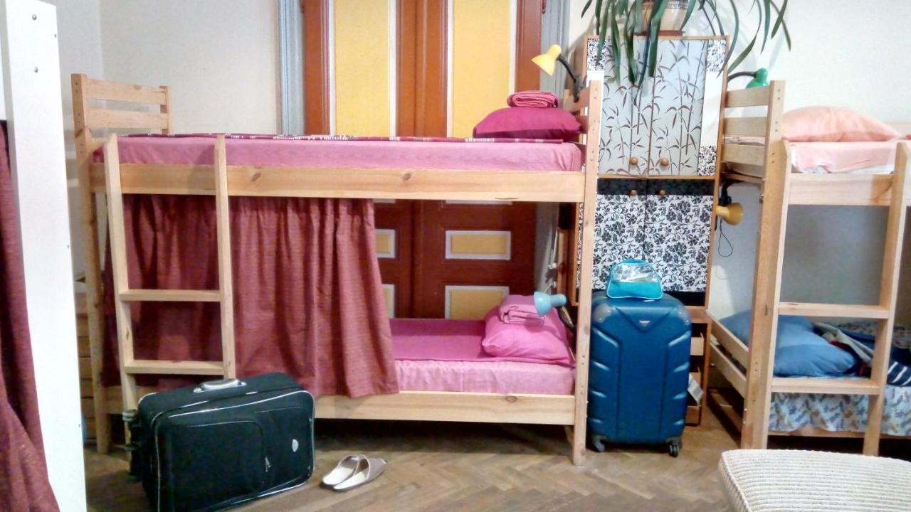 Hostel Driveリヴィウ エクステリア 写真